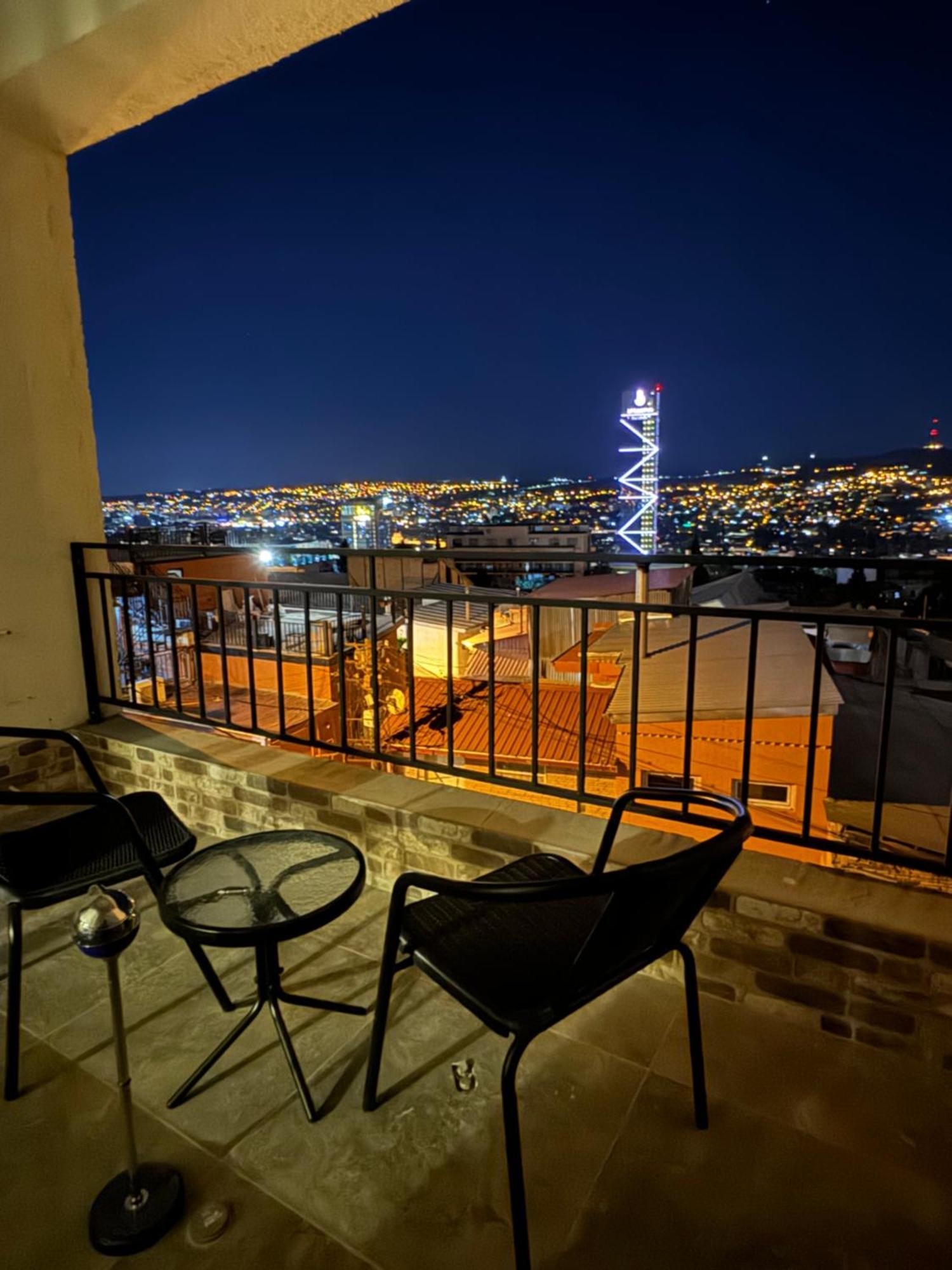 Brothers Apartments With Terrace In Old טביליסי מראה חיצוני תמונה